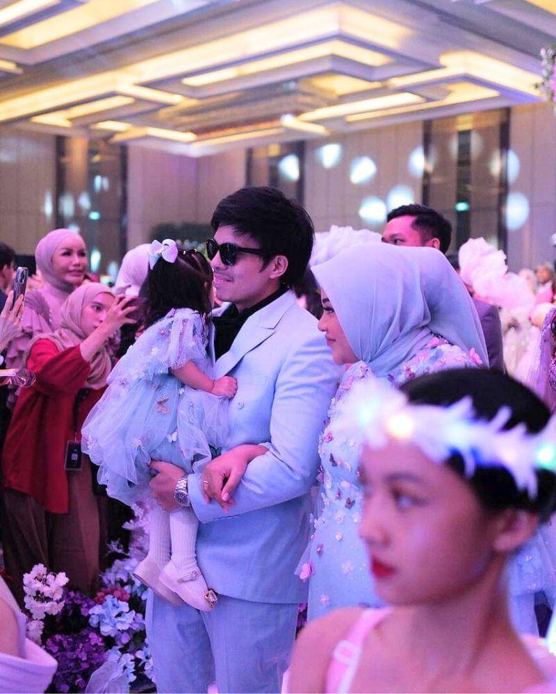 Instagram.com/@aurelie.hermansyah